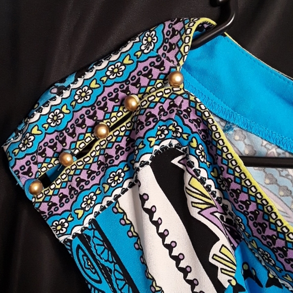 New York & Comp Dress - Picture 2 of 5